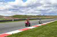 cadwell-no-limits-trackday;cadwell-park;cadwell-park-photographs;cadwell-trackday-photographs;enduro-digital-images;event-digital-images;eventdigitalimages;navarra;no-limits-trackdays;peter-wileman-photography;racing-digital-images;trackday-digital-images;trackday-photos